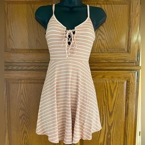 Forever 21 Size Small Criss Cross Dress